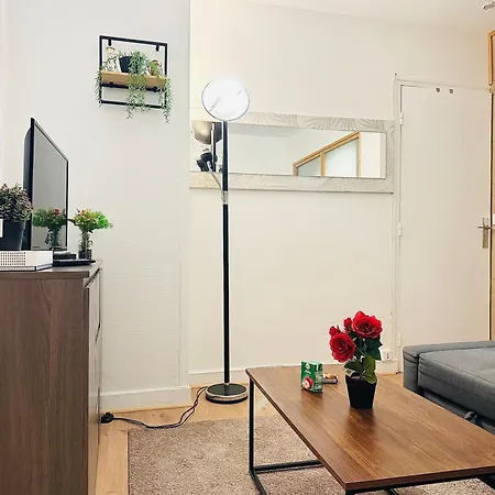 Apartment Superbe 2 Pieces Avec Grande Terrasse *